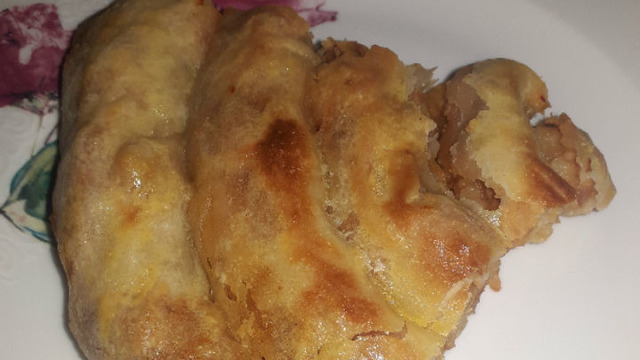 Mayaya Gerek Yok: El Açması Patatesli Kol Böreği