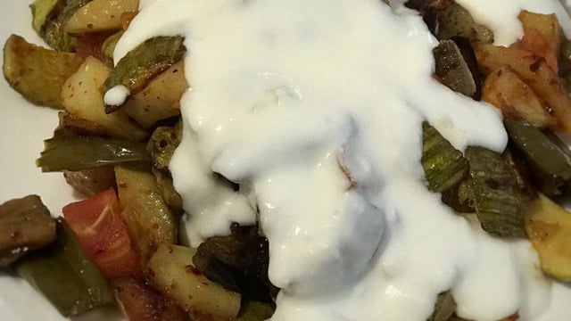 Üzerine de Yoğurt: Fırında Karışık Kızartma