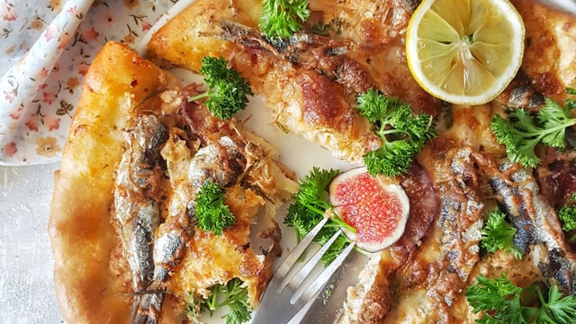 Neden Olmasın: İncirli ve Sardalyalı Pizza