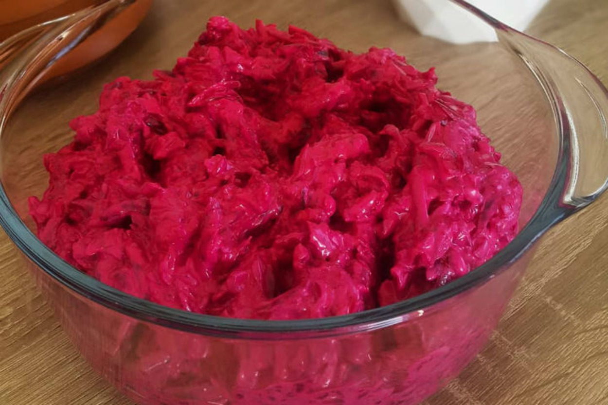 Rengi Yeter: Kırmızı Pancar Salatası