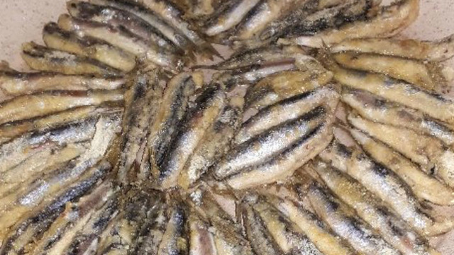 Tam Kıvamında Kızarmış: Hamsi Tava