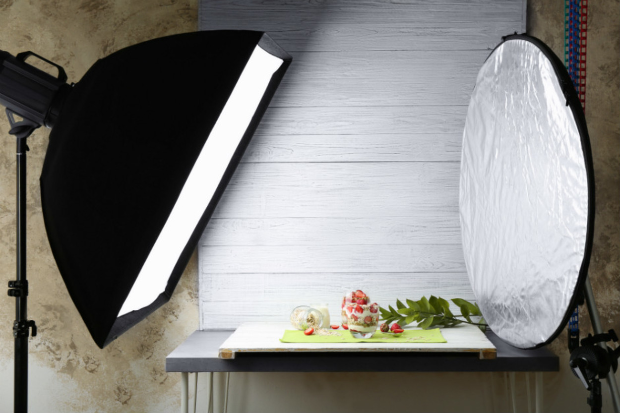 Softbox Yapımı: Yemek Fotoğrafçılığında Işık Nasıl Yumuşatılır?