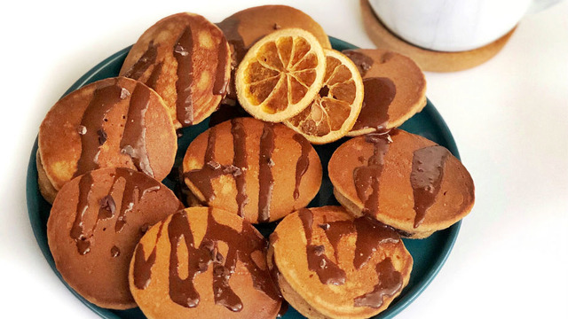 Yumuşacık Lezzetiyle: Çikolata Dolgulu Pancake