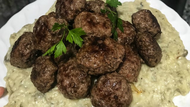 Bunu da Beğendi: Köfteli Hünkar Beğendi