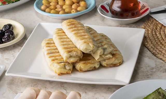 Kızartmadan Tost Makinesinde Pişen: Kolay Sigara Böreği