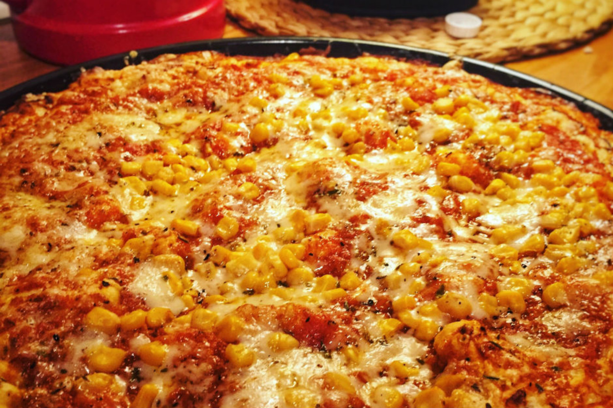 Kalın Hamuruyla: Chicago Usulü Pizza