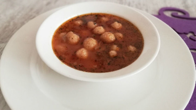 Tek Kasesiyle Doyurur: Topalak Çorbası