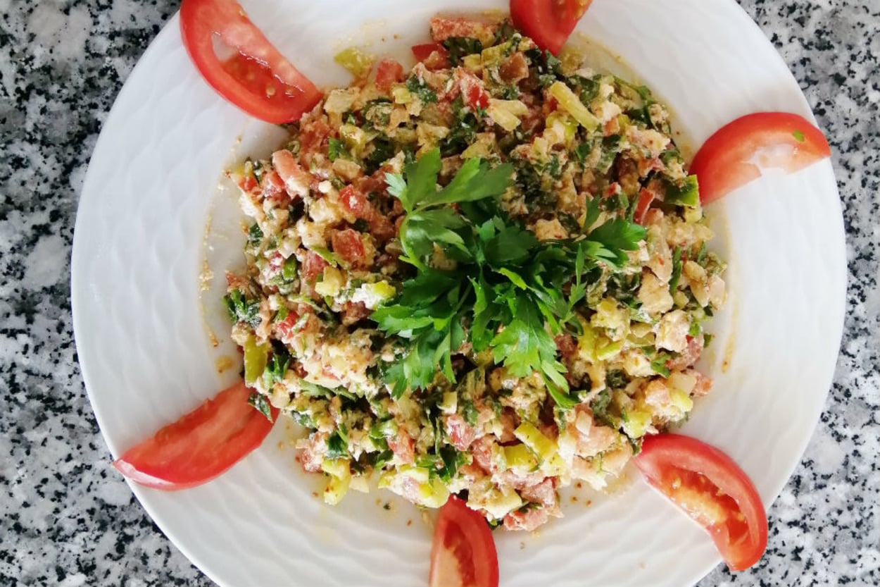 Sofralar Renklendi: Kahvaltılık Meze