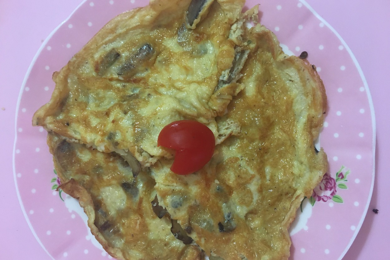 Yılın Kahvaltı Sofrası Adayı: Mantar, Biber ve Kaşarlı Omlet