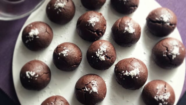 Yumuşacık, Islak Dokusuyla: Tam Ölçülü Brownie Kurabiye