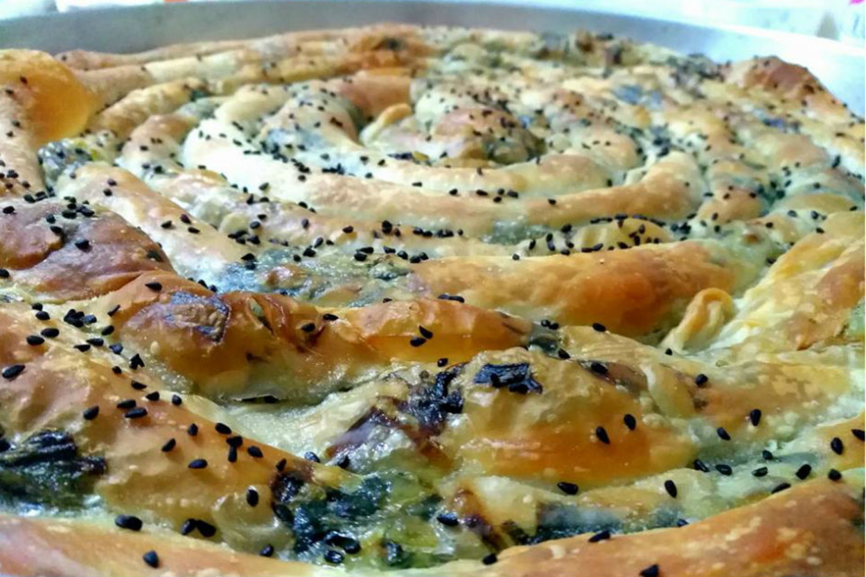 Hem de El Açması: Ispanaklı Boşnak Böreği