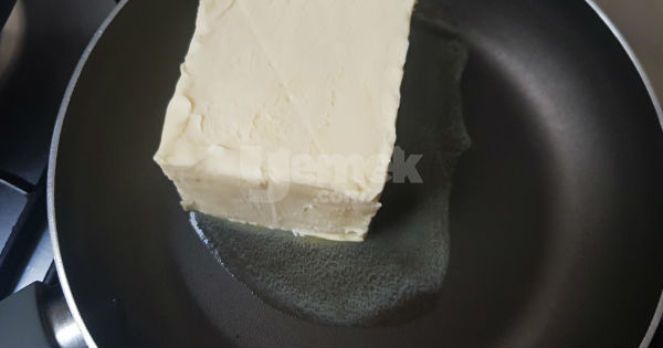 sodali-peynirli-dilim-borek1