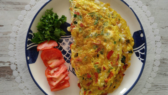Bol Lezzetli: Pırasalı ve Lor Peynirli Omlet