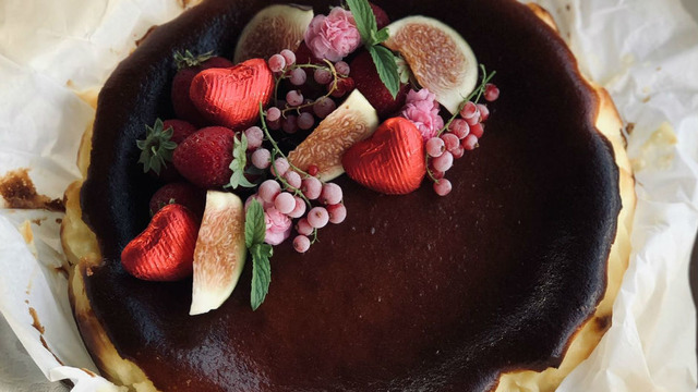 Mükemmel Kıvamda: Tam Ölçülü San Sebastian Cheesecake
