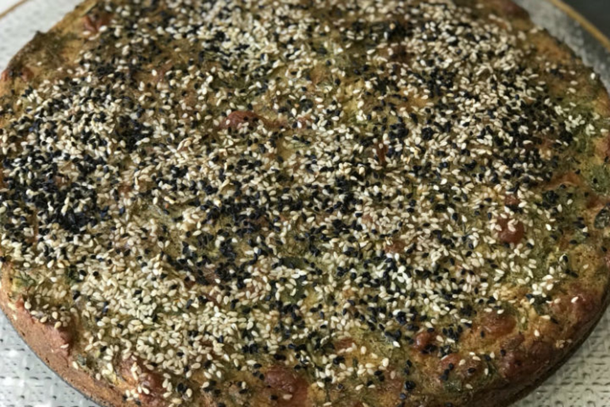 Çay Saatlerine: Süslü Mantolu Kek