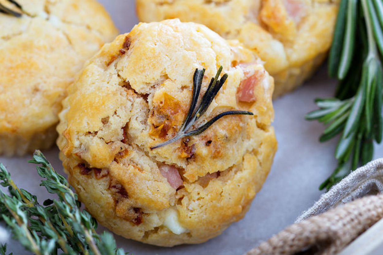 Kolay Pizza Aslında: Tuzlu Muffin
