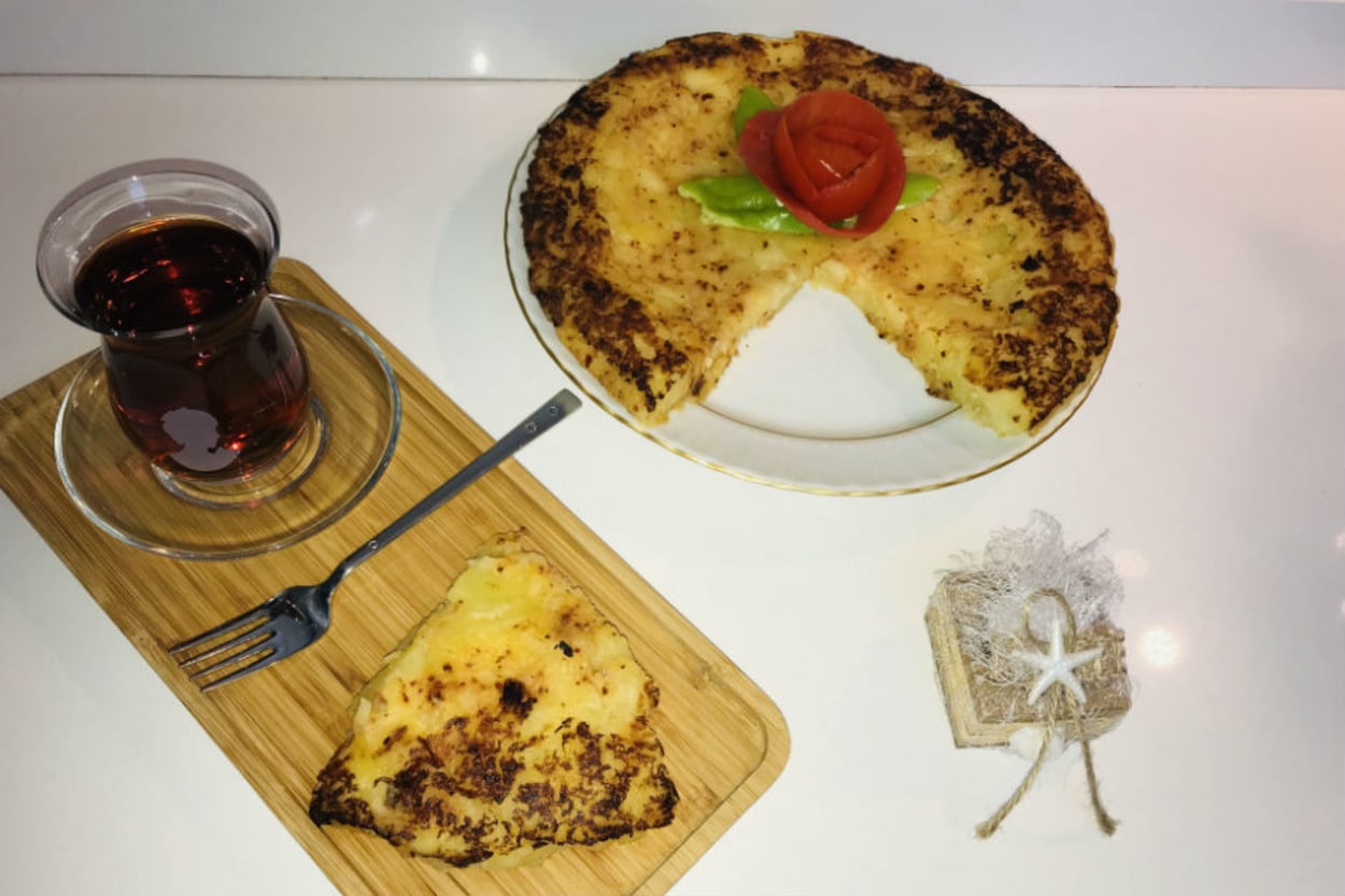Az Malzemeli: Patates Röşti
