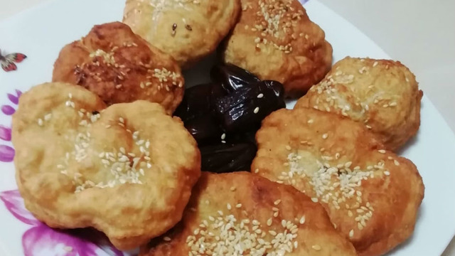 Tatlı mı Tatlı: Hurmalı Puf Pişi
