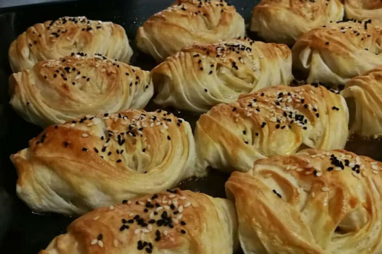 Çabucak Hazır: Kolay Midye Börek