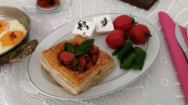 Çocuklar Bunu Çok Sevecek: Sosisli Milföy