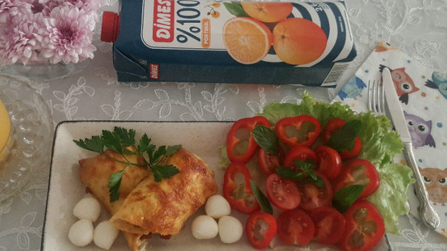 Görüntüsü Farklı: Krep Mantolu Omlet