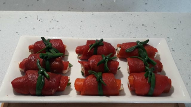 Meze de Olur Kahvaltılık da: Közlenmiş Biber Sarması
