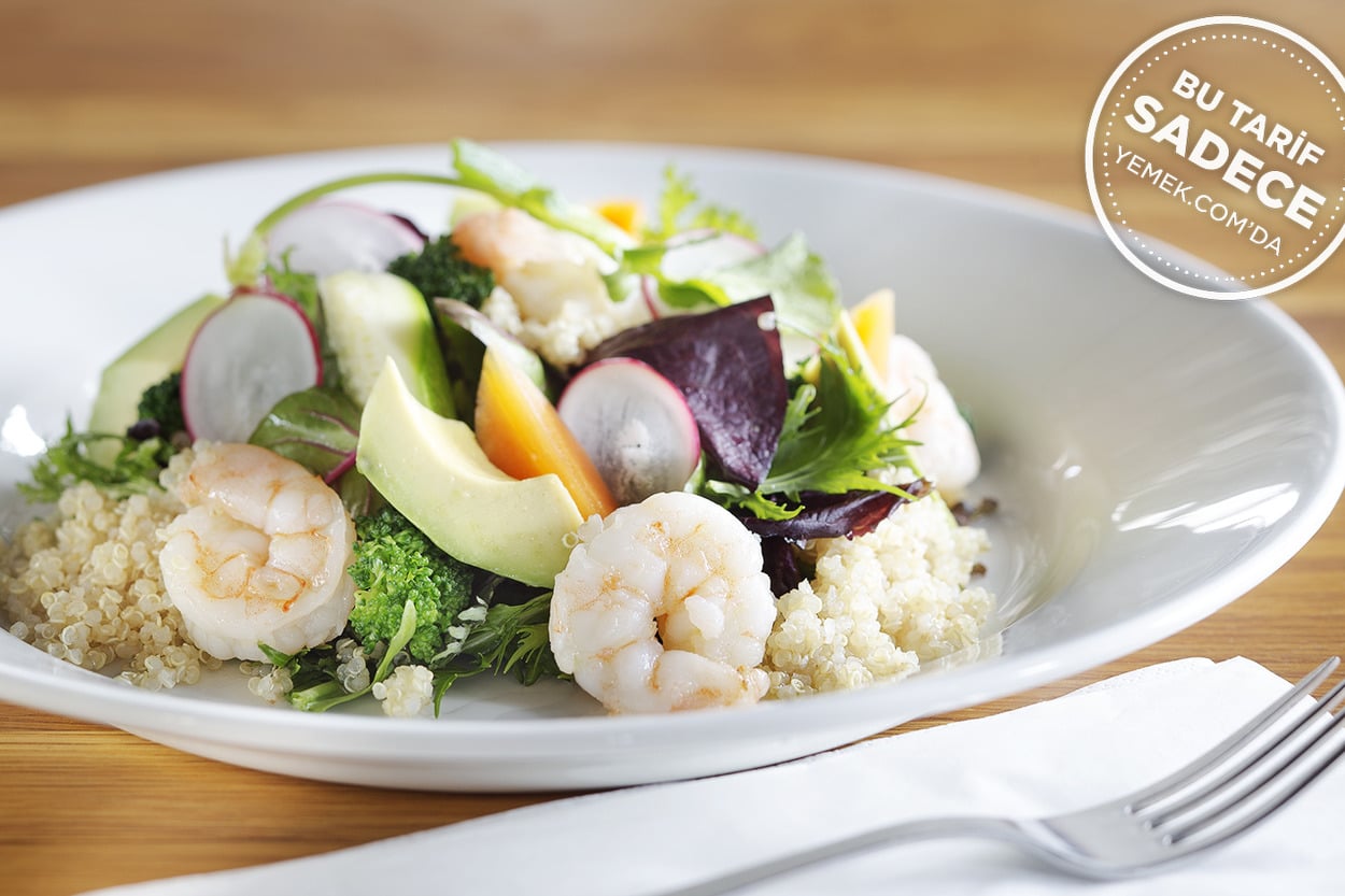 Kitchenette'den: Kinoa Salatası