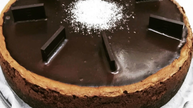Bir Dilim Daha: Çikolatalı Cheesecake