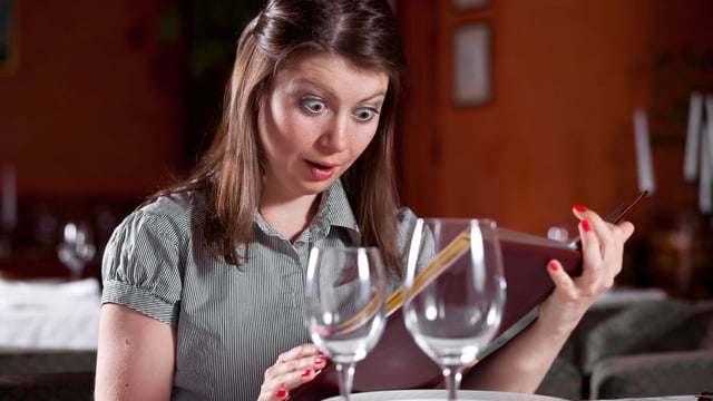 Restoranların Bir Güzel "Sunduğu" 9 Akıllıca Menü Hilesi