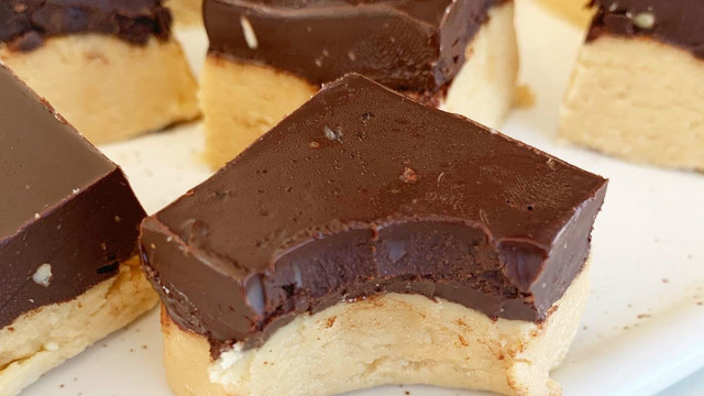 Pişmeyen, Glutensiz: Fıstık Ezmeli Bitter Çikolatalı Fudge
