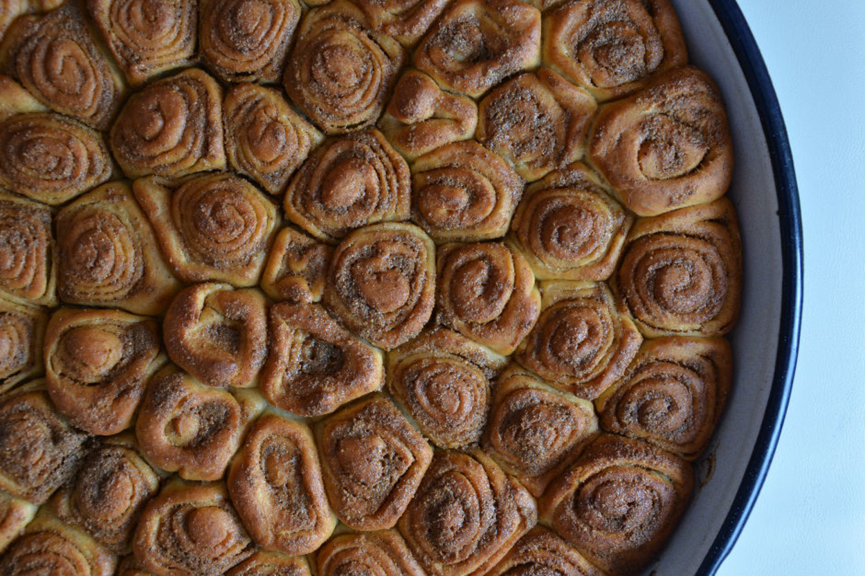Bir Tepsi Mutluluk: Haşhaşlı Tatlı Çörek