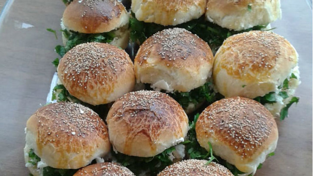 Yumuşacık Dokusuyla: Kolay Sakallı Poğaça