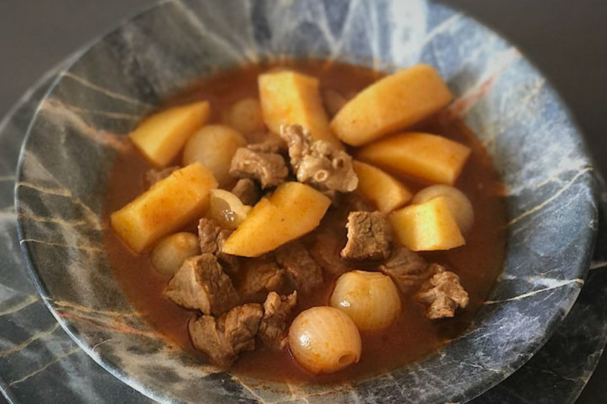 Enfes Uyum: Etli Ayva Tavası