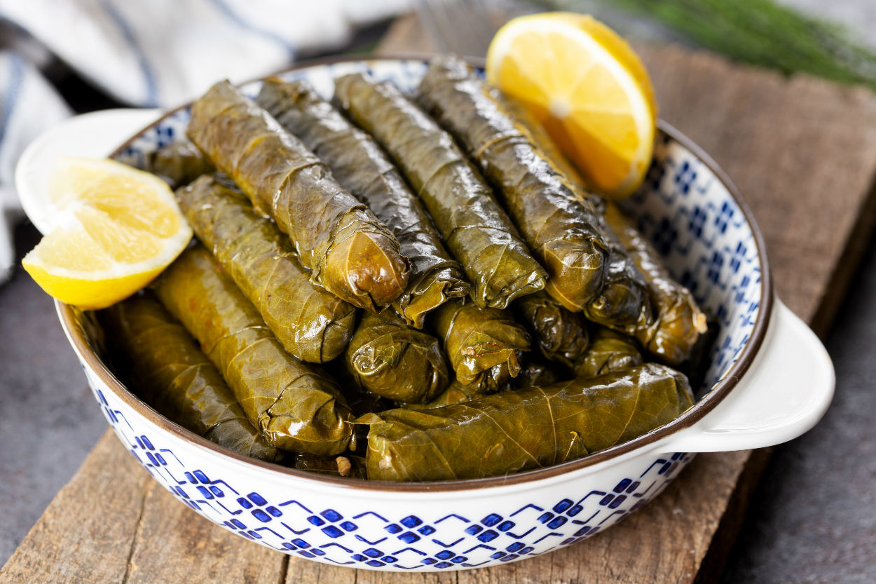 Artık Hep Bu Yöntemi Kullanacaksınız: Sarma En Pratik Nasıl Sarılır?