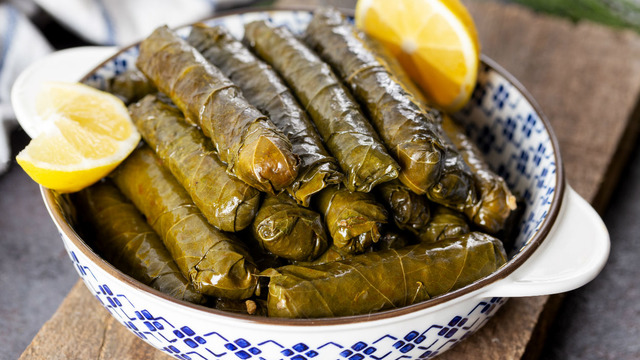 Artık Hep Bu Yöntemi Kullanacaksınız: Sarma En Pratik Nasıl Sarılır?