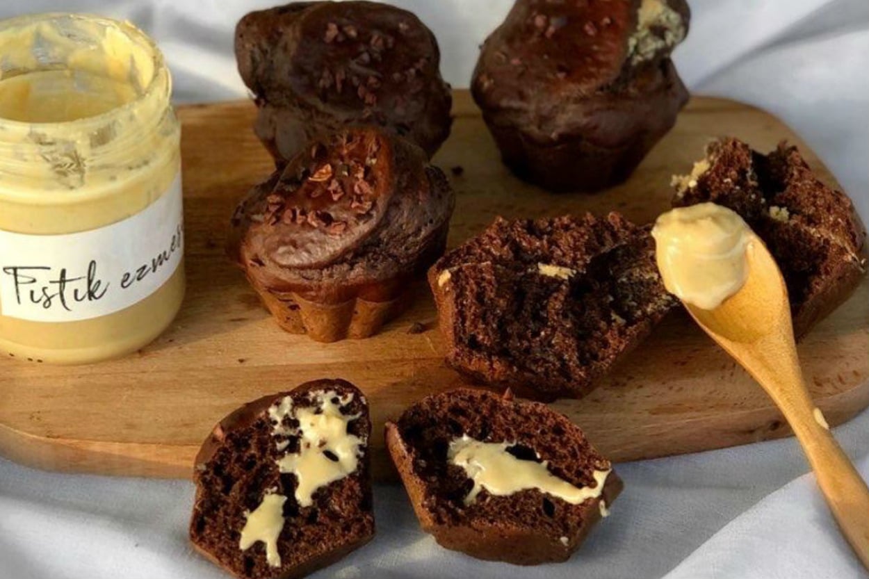 Muhteşem Lezzetliyle: Fıstık Ezmeli Çikolatalı Cupcake