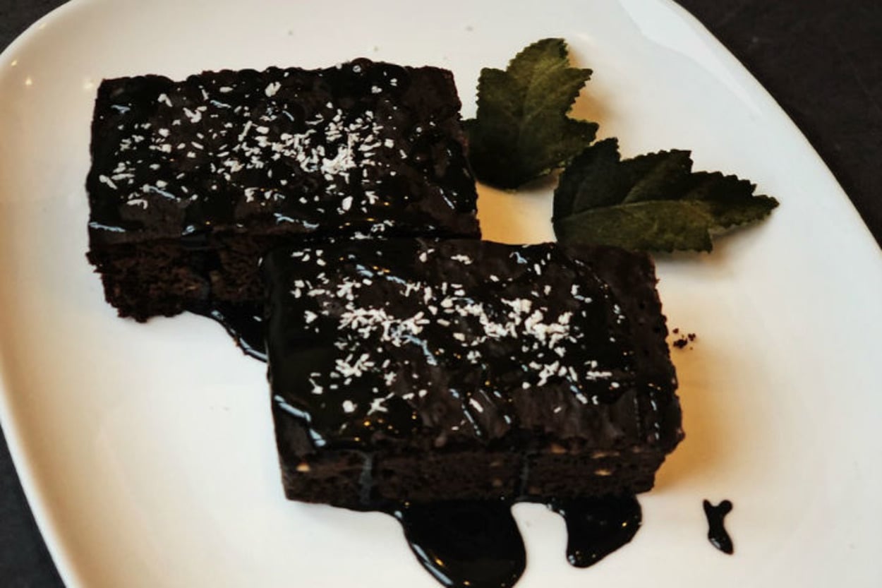 Her Damağa Layık: Brownie Tadında Islak Kek