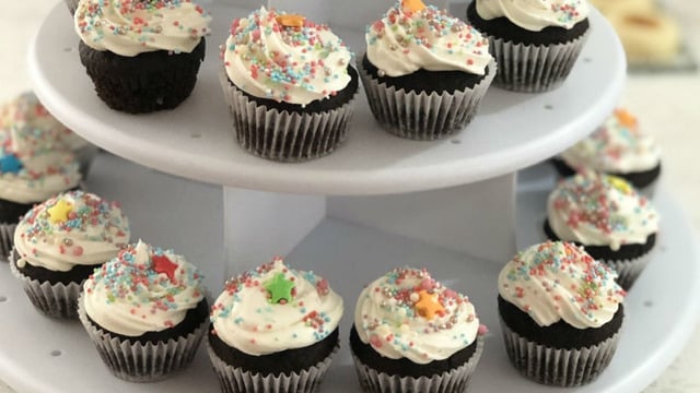 Doğum Günün Olsun İstersin: Kakaolu Mini Cupcake