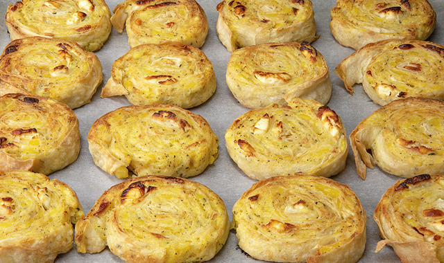 Bildiklerinden Farklı: Patatesli Rulo Börek