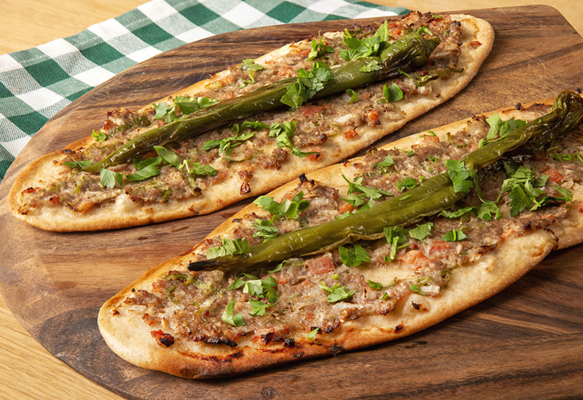 Memleketler Yarışıyor: Konya'dan Etli Ekmek Tarifi