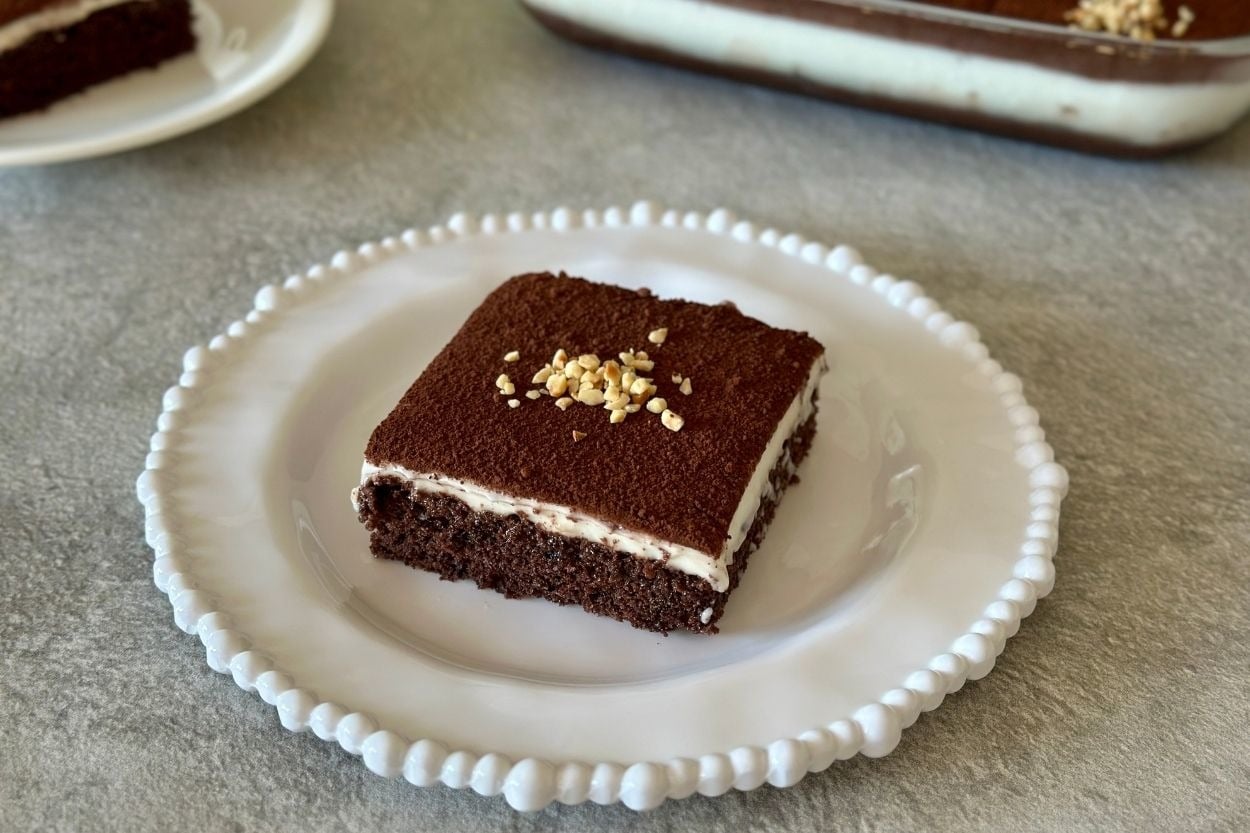 Tatlı Krizlerine: Kremalı Kek
