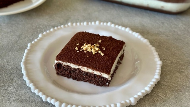 Tatlı Krizlerine: Kremalı Kek