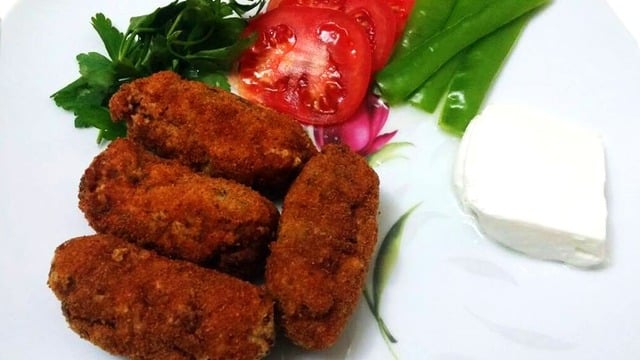 Yağ Çekmez: Mısırlı Peynirli Kroket