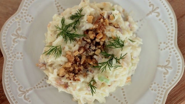 Sağlık Akıyor: Yeşil Elmalı Kereviz Salatası