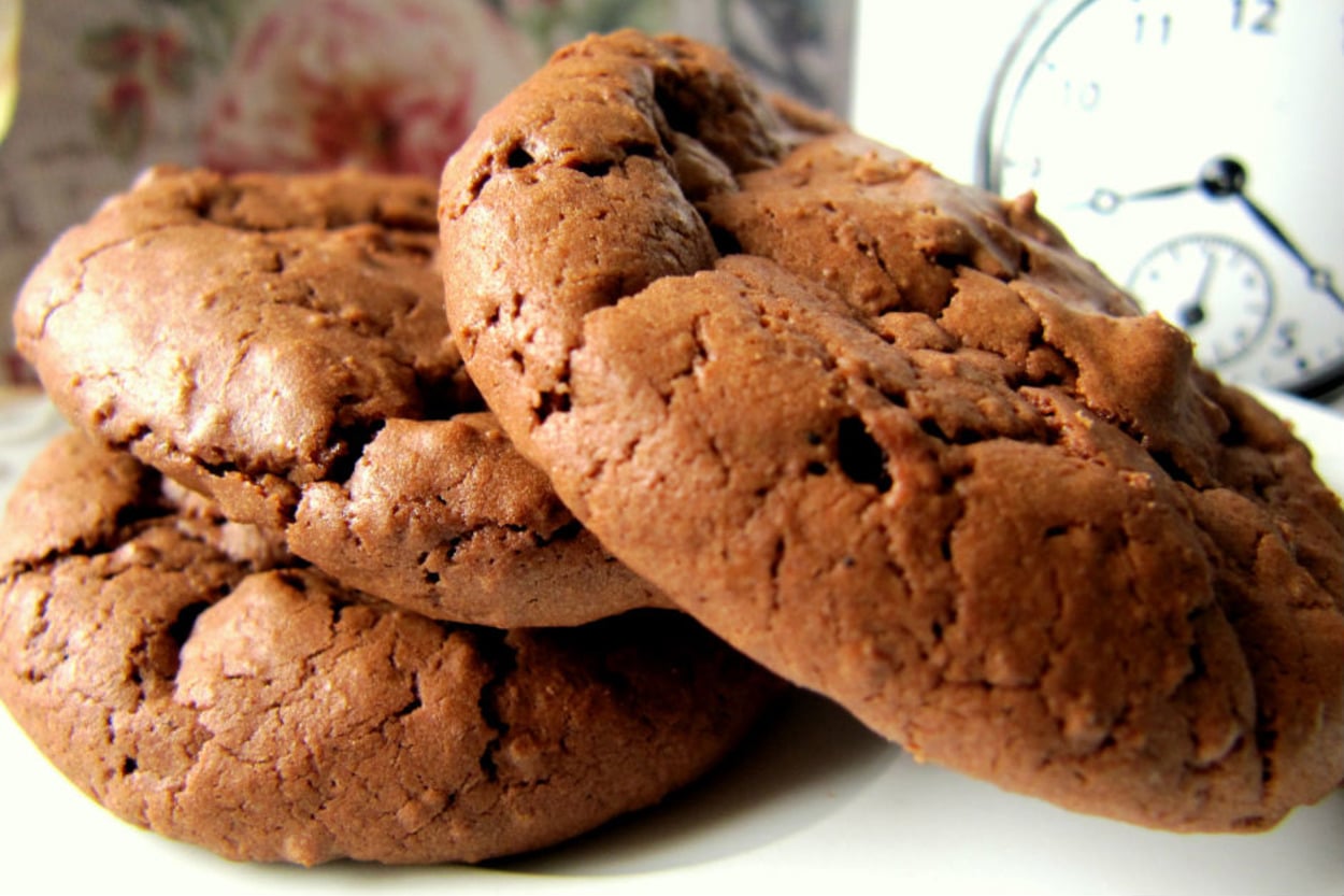 Sütün En Tatlı Arkadaşı: Fındıklı Brownie Kurabiye