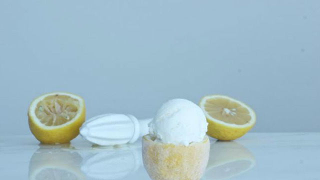 Ekşi Serinlik: Ev Yapımı Limonlu Dondurma