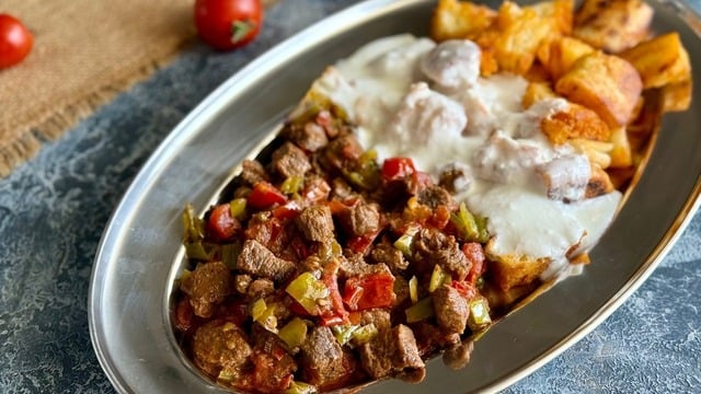 İskender Misali: Yoğurtlu Kebap