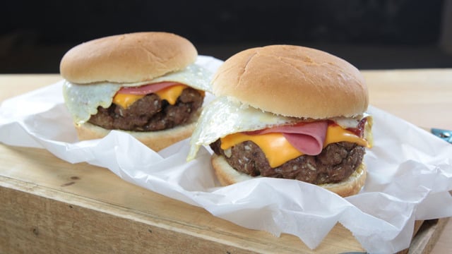 Şişirdim Abdominalleri: Protein Burger