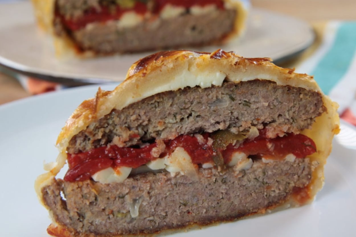 Hamburger Odayı Terk Etti: Duble Köfteli Milföy
