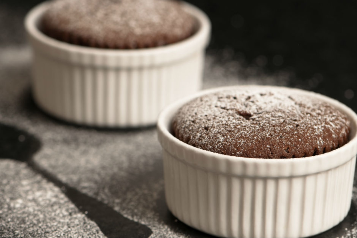 Ansızın Gelen Tatlı Krizlerine: Bitter Çikolatalı Sufle